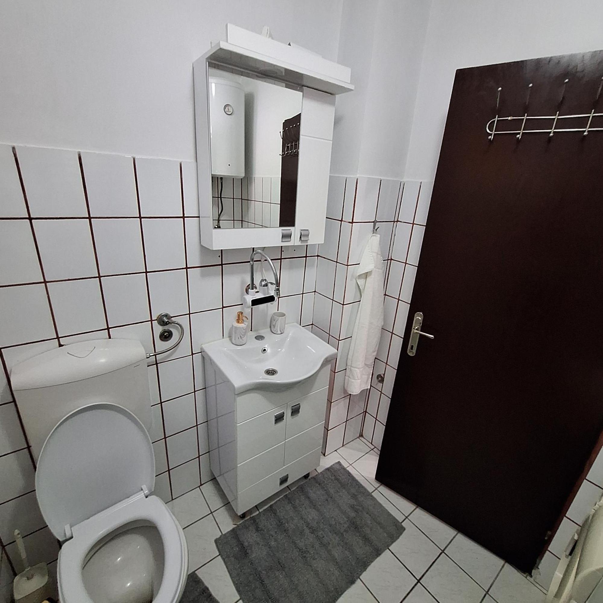 Dora Apartman Karlóca Kültér fotó